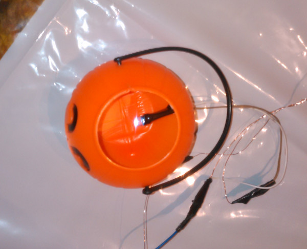 Calabazas LED con ladrón de julios - 5 - Detalle calabaza iluminada