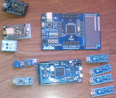 Diversos controladores. Todos menos el Freescale son proglamables mediante Arduino IDE