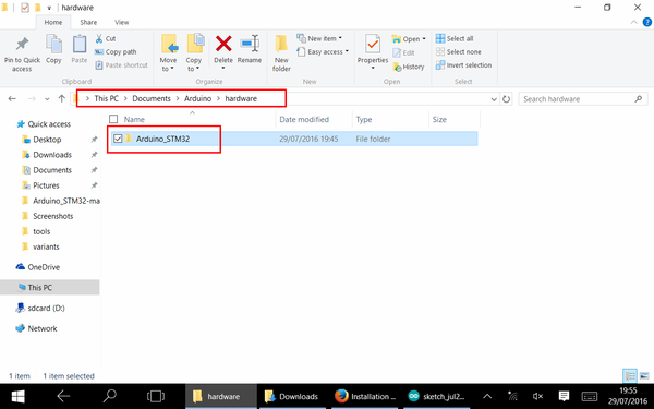 STM32 en Arduino IDE 08 - Mover la carpeta descargada y descomprimida detro de la carpeta hardware de Mis documentos -- Arduino